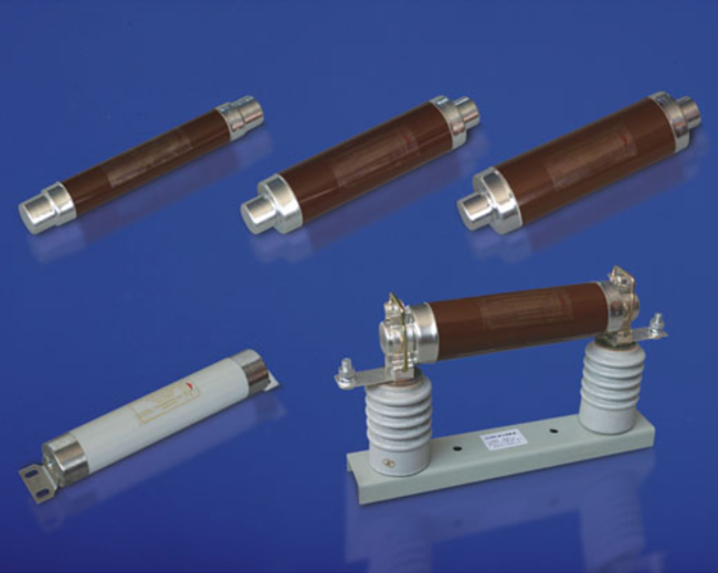 XRNT1-12/S变压器保护用高压限流式熔断器